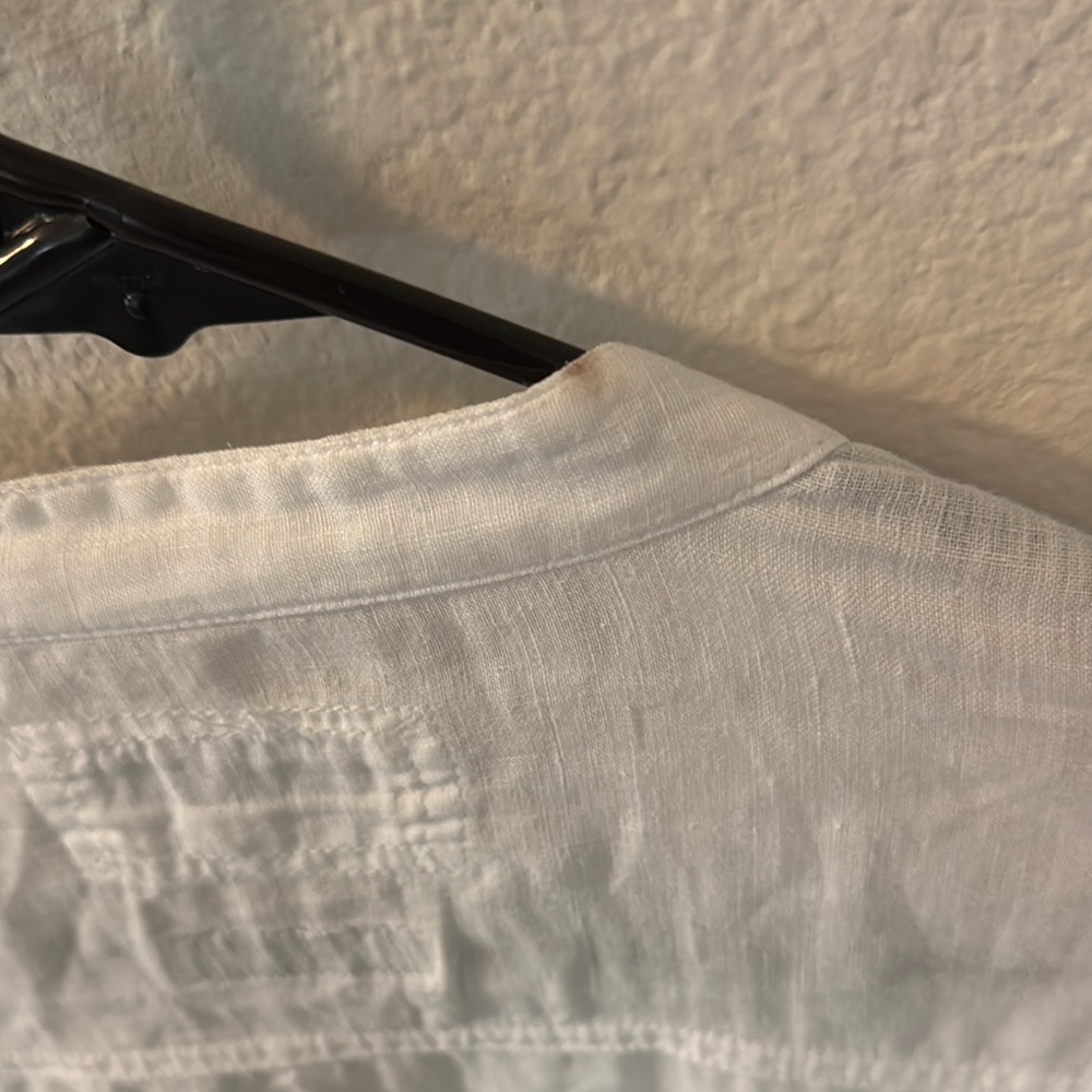 Max Studio Elegant White V-Neck Blouse - Picture 7 of 7